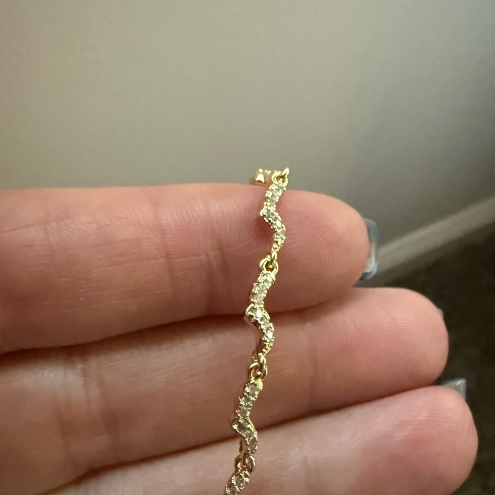 NEW!!Gold-Tone Crystal Delicate Wave Bracelet - Fully Adjustable - Picture 7 of 9